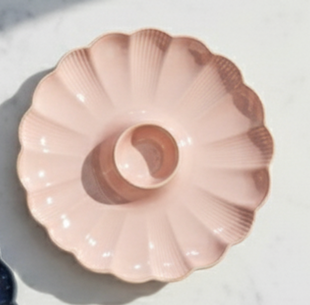 Elegant Girl Petal Snack Plate