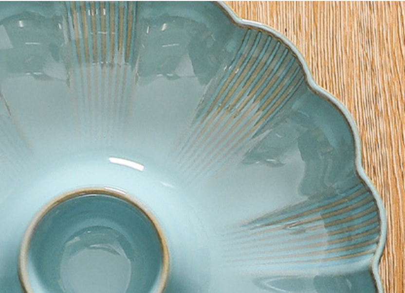 Elegant Girl Petal Snack Plate